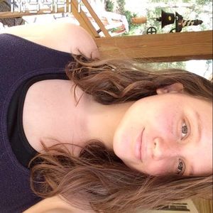 Meet your Posher, Lydia